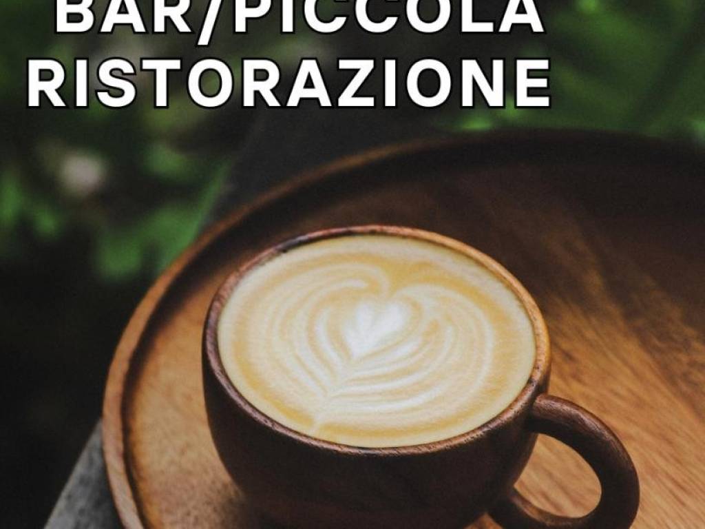 negozio in vendita a Vercelli in zona Centro Città