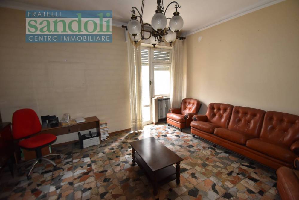 appartamento in vendita a Vercelli in zona Centro Città