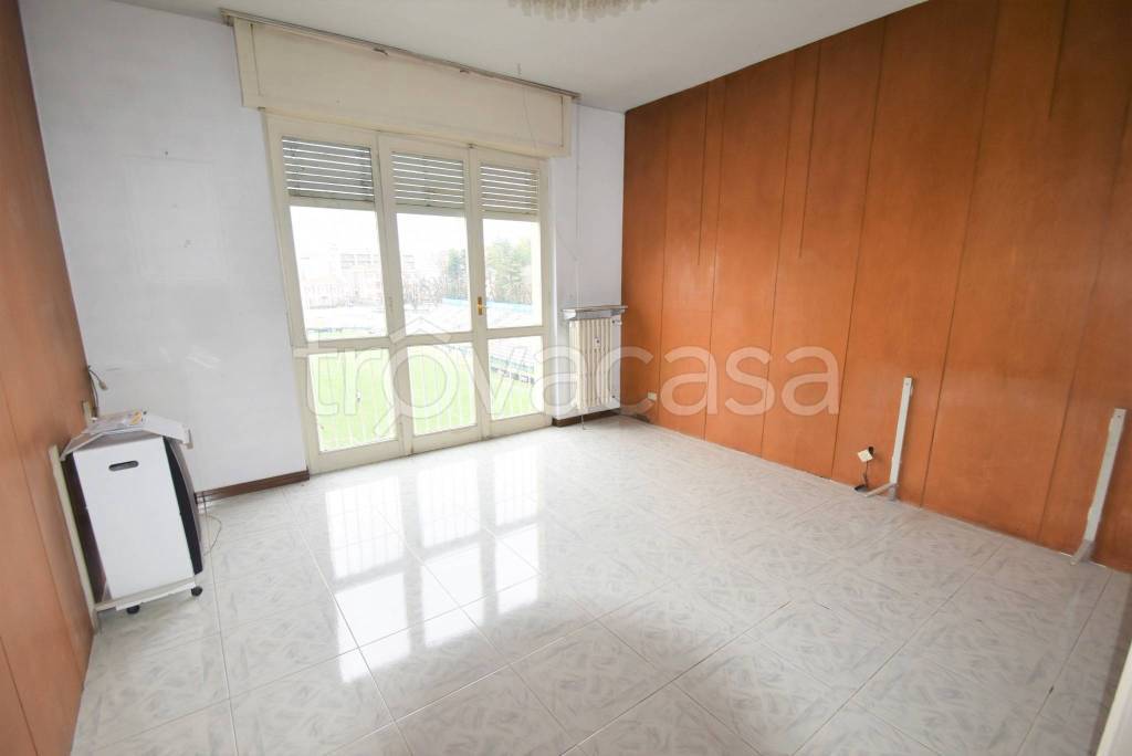 appartamento in vendita a Vercelli in zona Centro Città