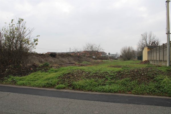 casa indipendente in vendita a Vercelli in zona Cappuccini