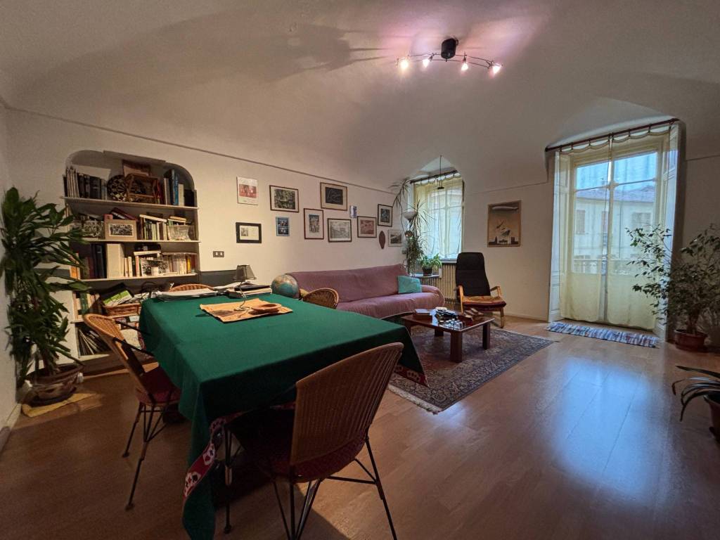 appartamento in vendita a Vercelli in zona Centro Città