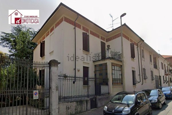 casa indipendente in vendita a Vercelli