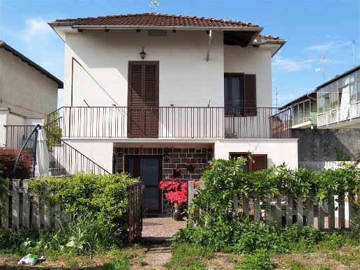 casa indipendente in vendita a Vercelli