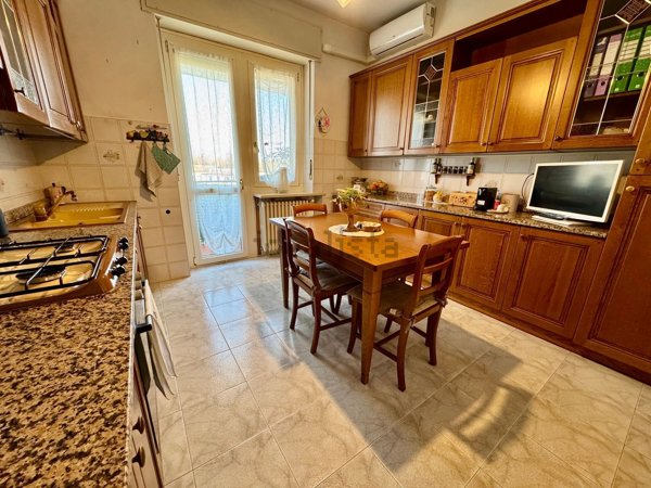 appartamento in vendita a Vercelli in zona Ospedale