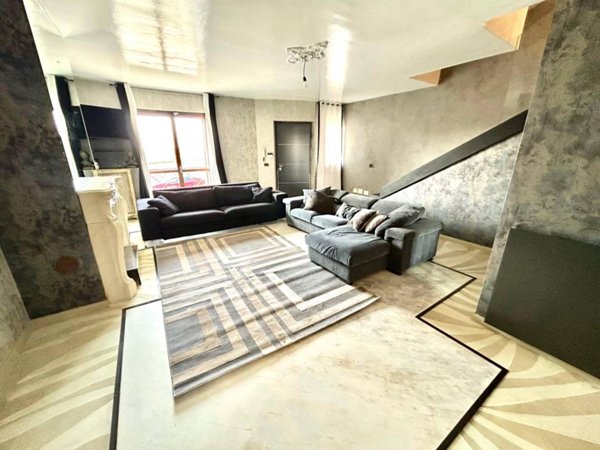 casa indipendente in vendita a Vercelli in zona Zona Belvedere