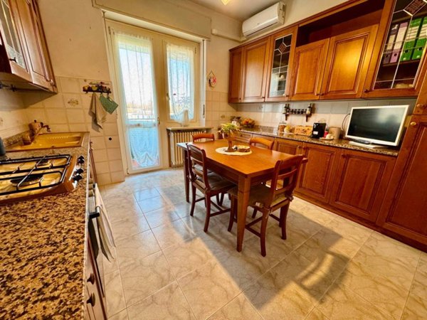 appartamento in vendita a Vercelli in zona Porta Torino