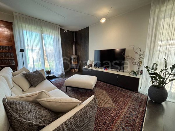 casa indipendente in vendita a Vercelli