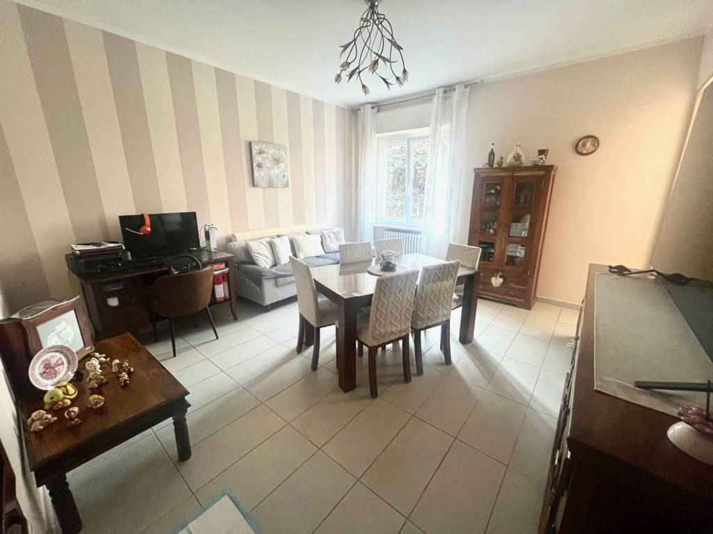 appartamento in vendita a Vercelli in zona Porta Torino