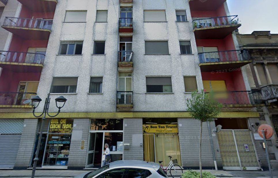 negozio in vendita a Vercelli