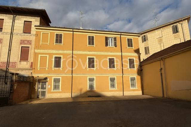 appartamento in vendita a Vercelli in zona Centro Città