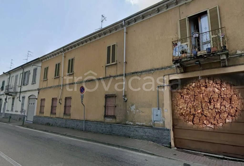 locale di sgombero in vendita a Vercelli