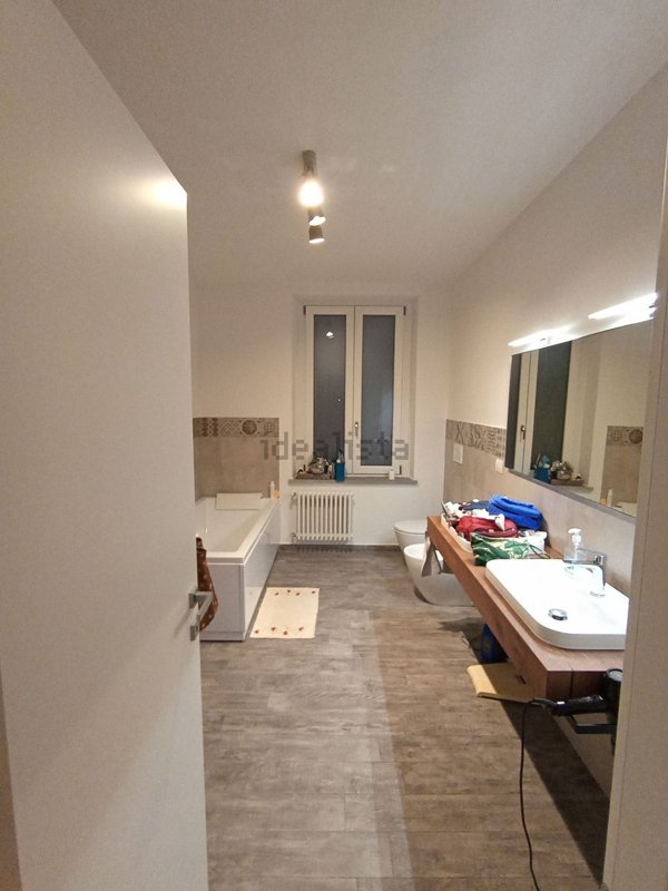casa indipendente in vendita a Vercelli