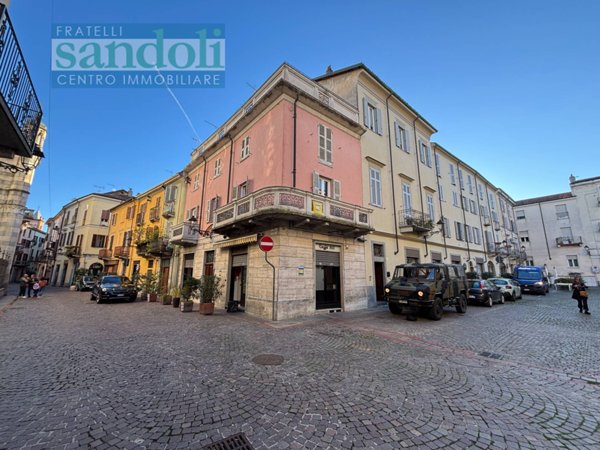 attico in vendita a Vercelli in zona Centro Città