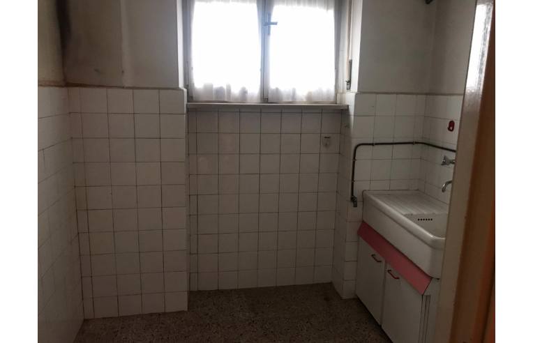 appartamento in vendita a Vercelli in zona Ospedale