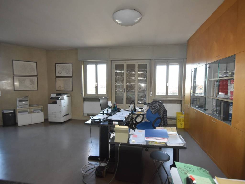 ufficio in vendita a Vercelli