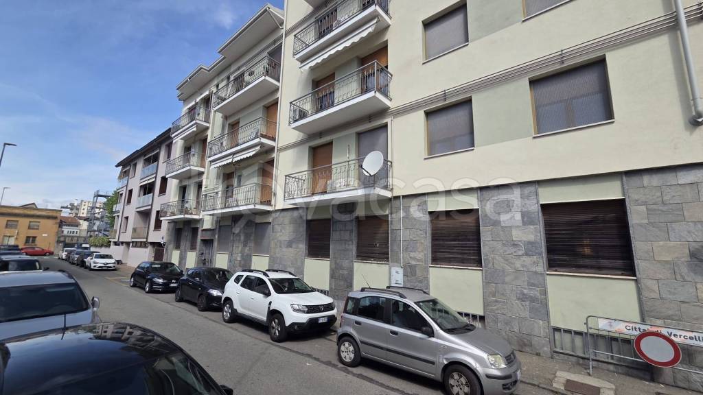appartamento in vendita a Vercelli in zona Centro Città