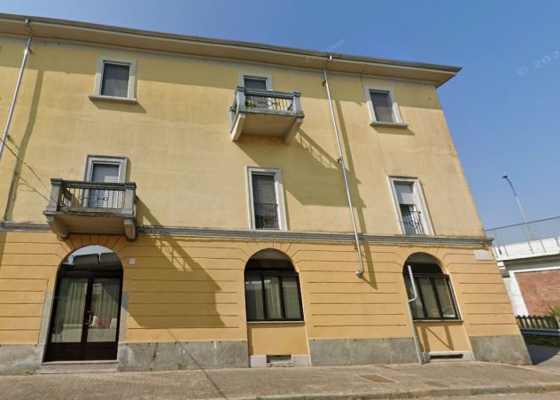 locale commerciale in vendita a Vercelli in zona Zona Belvedere