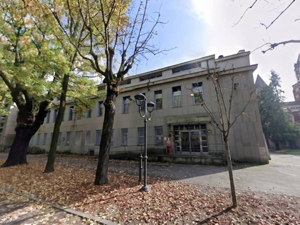intera palazzina in vendita a Vercelli in zona Zona Belvedere