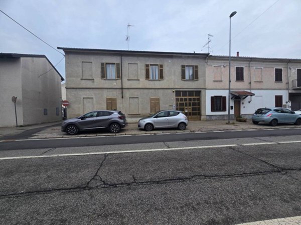 appartamento in vendita a Vercelli in zona Cappuccini