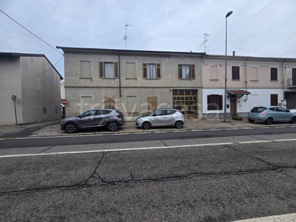 appartamento in vendita a Vercelli in zona Cappuccini
