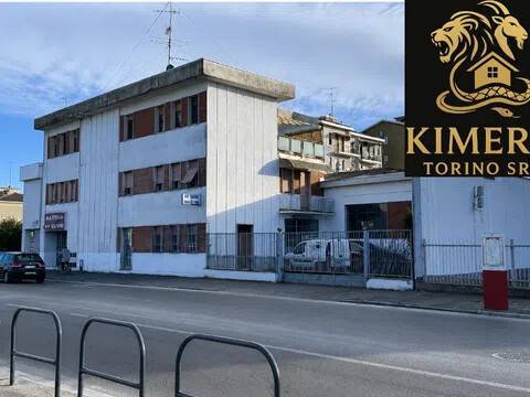 negozio in vendita a Vercelli