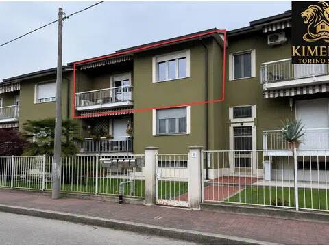 appartamento in vendita a Vercelli in zona Cappuccini