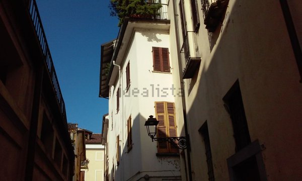 appartamento in vendita a Vercelli in zona Centro Città