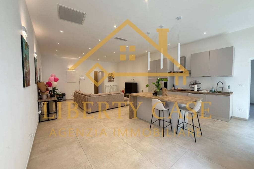 appartamento in vendita a Vercelli in zona Centro Città