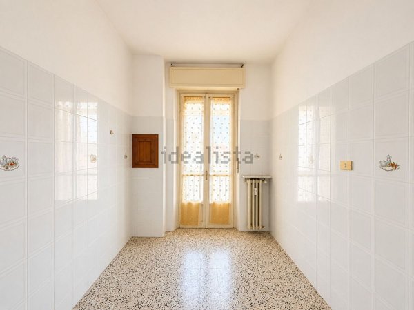 appartamento in vendita a Vercelli in zona Corso Italia