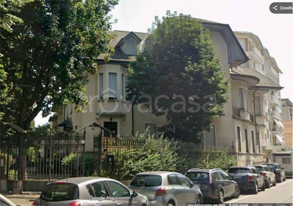 appartamento in vendita a Vercelli in zona Centro Città