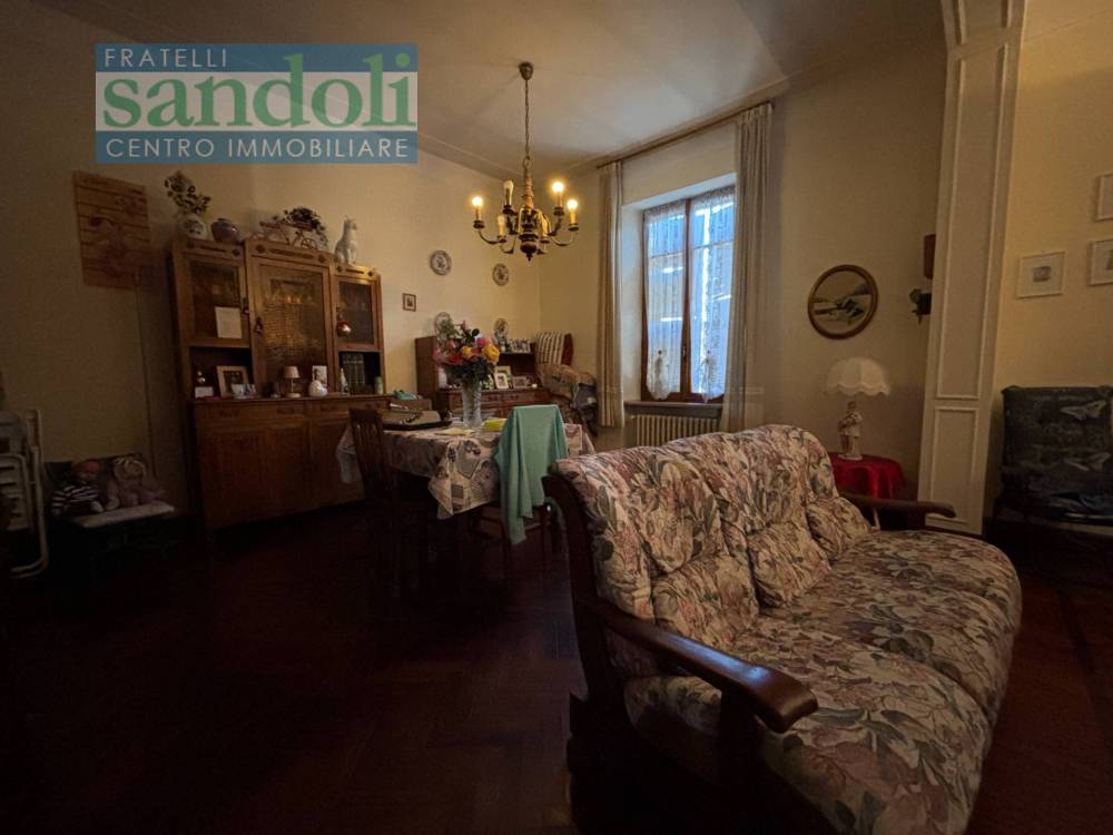 casa indipendente in vendita a Vercelli in zona Zona Belvedere