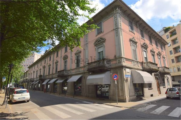 ufficio in vendita a Vercelli in zona Centro Città