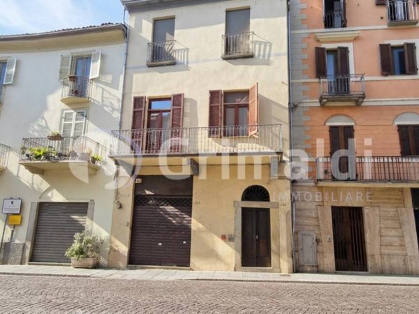appartamento in vendita a Vercelli in zona Centro Città