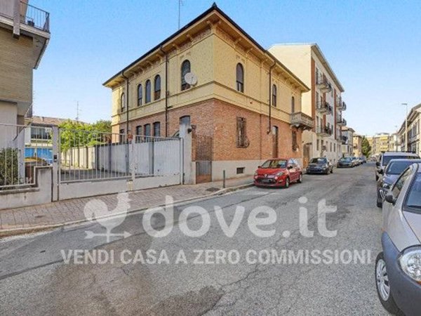 appartamento in vendita a Vercelli in zona Centro Città