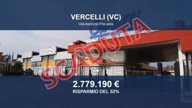 locale commerciale in vendita a Vercelli