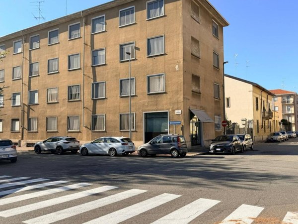 appartamento in vendita a Vercelli in zona Via Monviso
