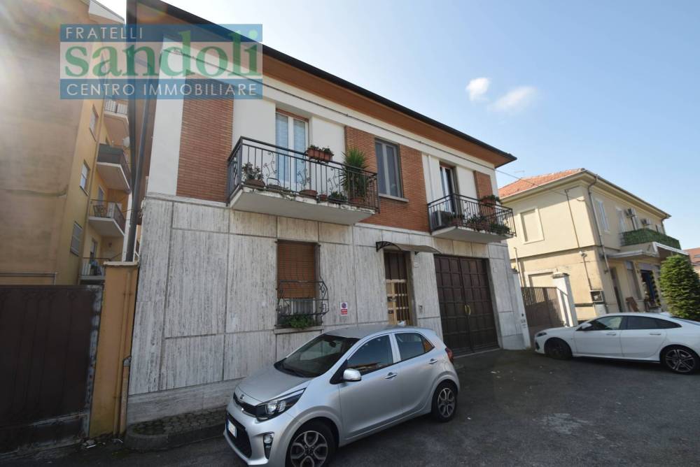 appartamento in vendita a Vercelli in zona Corso Italia