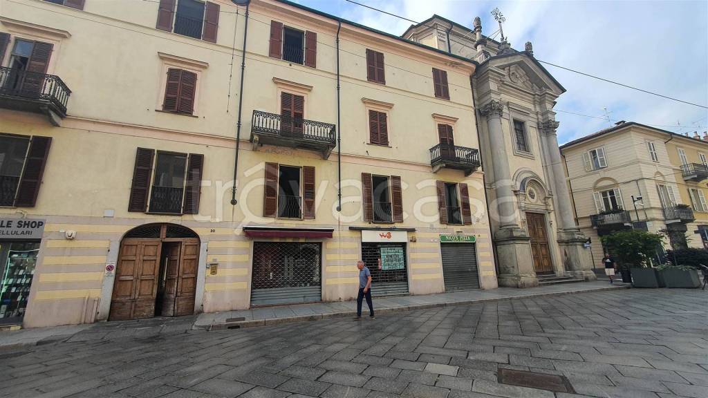 appartamento in vendita a Vercelli in zona Centro Città