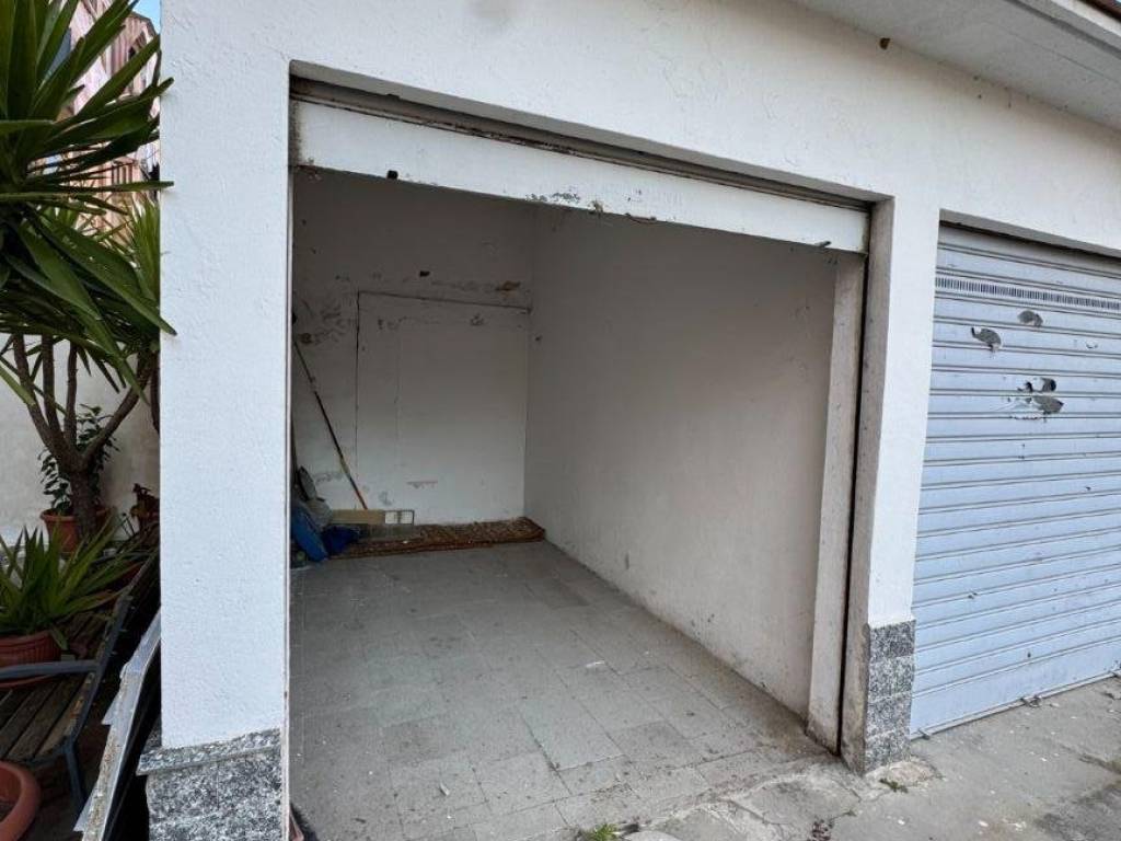 box auto in vendita a Vercelli in zona Via Marco Polo