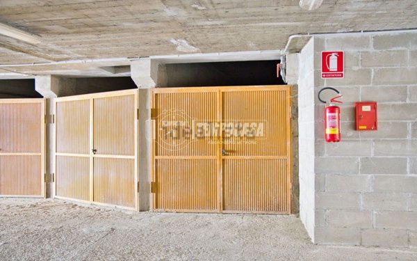 box auto in vendita a Vercelli in zona Centro Città