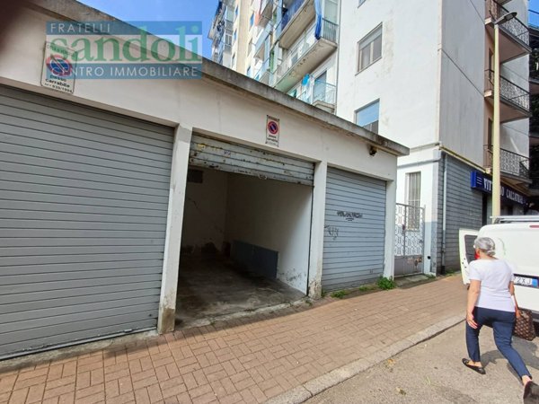 box auto in vendita a Vercelli in zona Via Massaua
