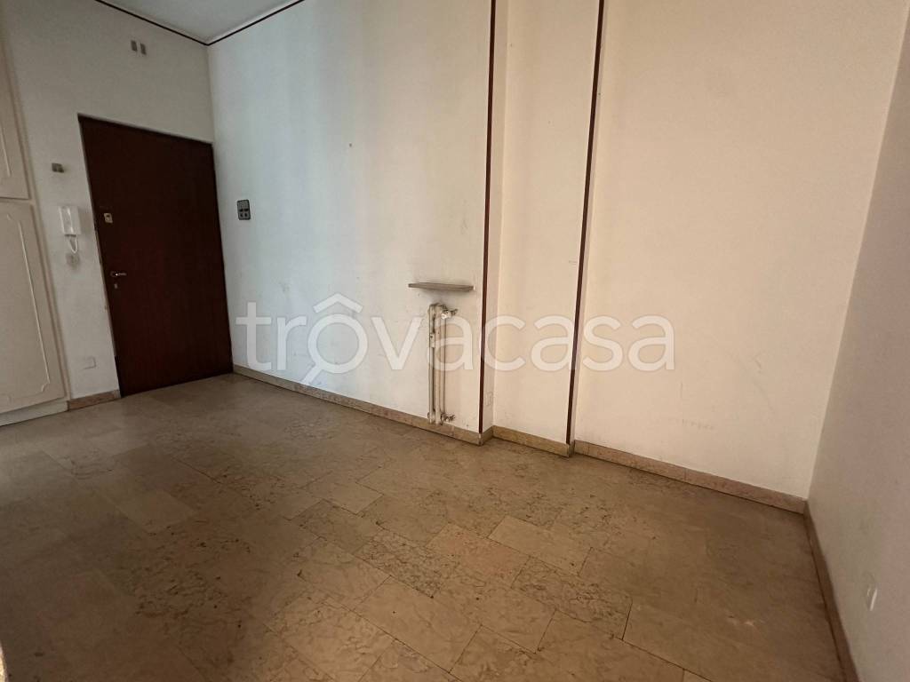 appartamento in vendita a Vercelli in zona Centro Città