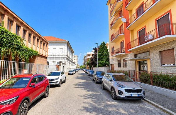 box auto in vendita a Vercelli