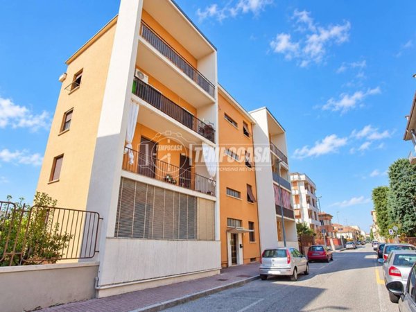 appartamento in vendita a Vercelli in zona Via Marco Polo