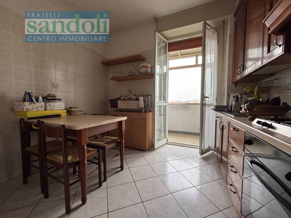 appartamento in vendita a Vercelli in zona Via Massaua