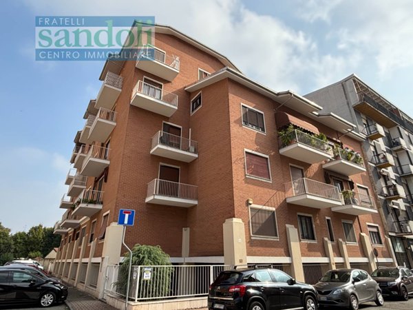 appartamento in vendita a Vercelli in zona Ospedale