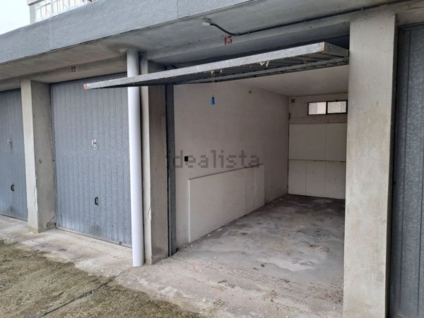 box auto in vendita a Vercelli