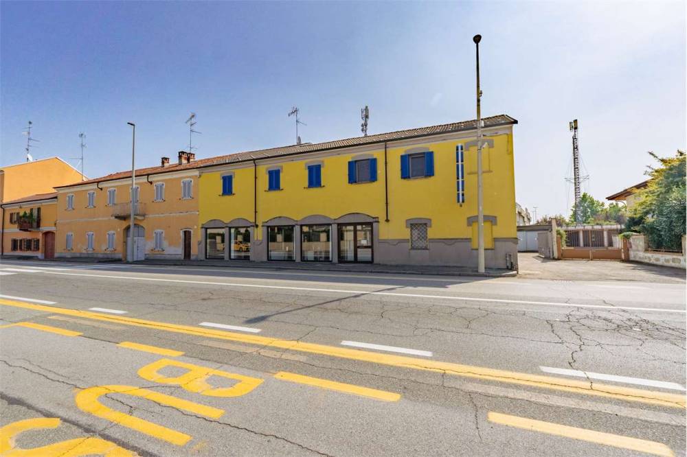 casa indipendente in vendita a Vercelli in zona Via Trino