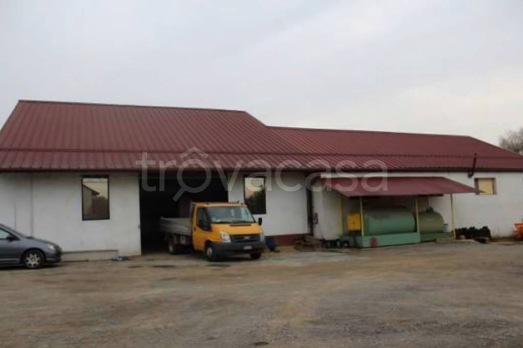 locale commerciale in vendita a Villarboit