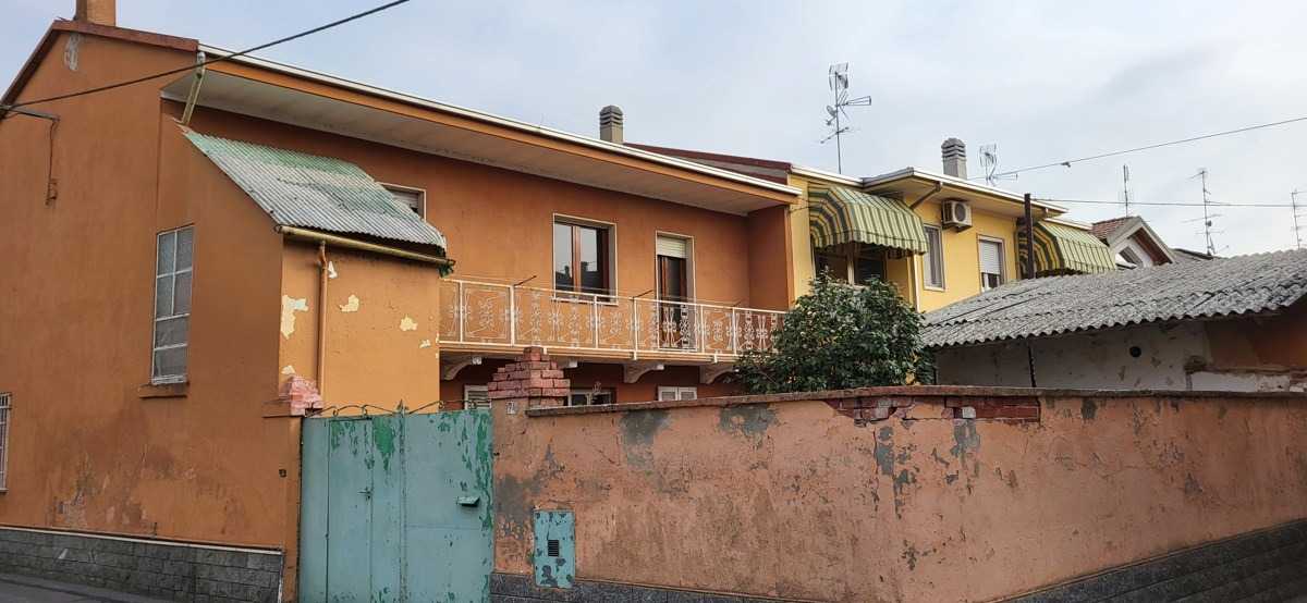 casa indipendente in vendita a Villata